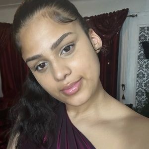 Meet your Posher, Elenis